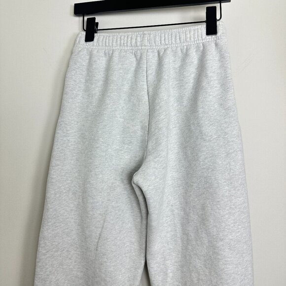 ARITZIA TNA SweatFleece Cozy Fleece Mega Fit Sweatpants in Heather Grey Size 2XS - Picture 8 of 10